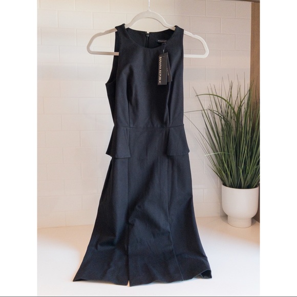 NWT Banana Republic size 0 Black Dress - Picture 1 of 2